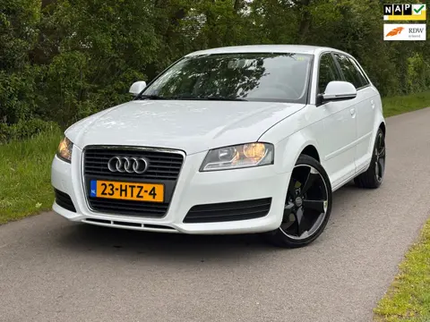 Audi A3 Sportback 1.8 TFSI Attraction Business Edition | Airco + Cruise Nu € 3.750,- !!!