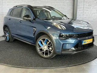 Lynk & Co 01 1.5 PHEV Pano 360Camera CarPlay ACC (bj 2023)