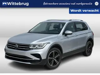 Volkswagen Tiguan 1.4 TSI eHybrid 245pk Elegance DSG Automaat / Panorama schuifdak / LM 18 inch / IQ