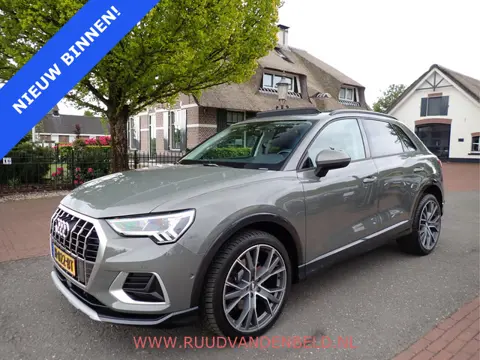 Audi Q3 40 TFSI quattro Pro Line business B&O / ACC / PANODAK / CARPLAY