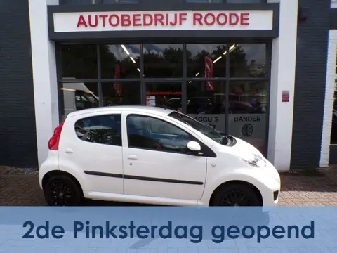 Peugeot 107 1.0-12V Blue Lease 1 EIGENAAR,AIRCO, ZEER MOOI !!! ''2e PINKSTERDAG OPEN''