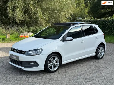 Volkswagen Polo 1.2 TSI R-LINE 105PK I PANO I 6-BAK I CRUISE I LED I NWE APK
