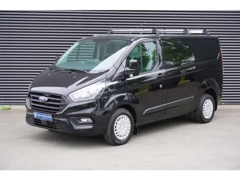 Ford Transit Custom 131pk Automaat L1H1 Trekhaak Airco Cruise control Parkeersensoren Stoelverwarmin
