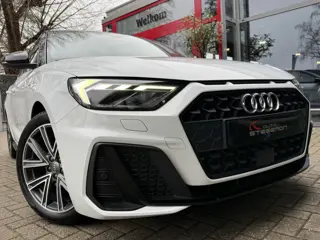 Audi A1 Sportback 30 TFSI *!* 2x S-LINE *!* CARPLAY/ 17 INCH/ LED/ STOELVERWARMING *!*