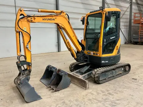 Hyundai Robex 30 Z-9 AK (bj 2021)