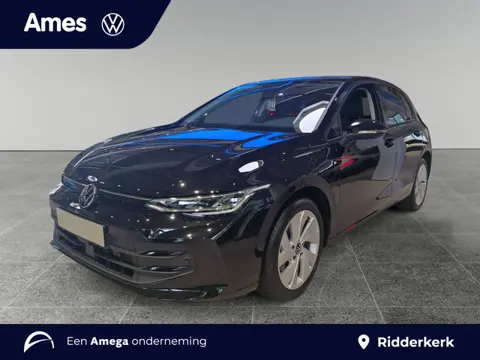 Volkswagen Golf Life Edition 1.5 eHybrid 204 PK Automaat | Sfeerverlichting | 17'' velgen |