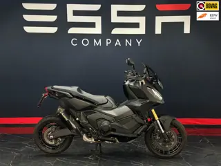 Honda Scooter NC 750 X-ADV Akrapovic Black on Black Smoke