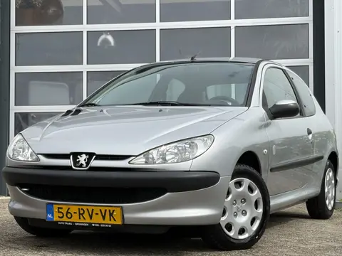 Peugeot 206 1.4 X-line 75pk |APK tot 16-04-2027! | Airco | Audioinstallatie met cd-speler | Elektris