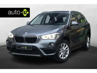 BMW X1 sDrive20i Executive Edition / Trekhaak / Headup / Stoelverw