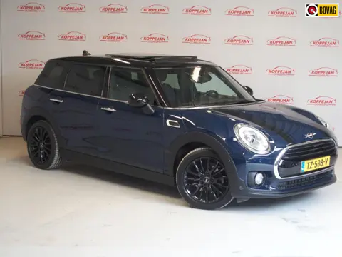 Mini Mini Clubman 1.5 Cooper Chili, NL auto, App connect, panoramadak, H&K, LED