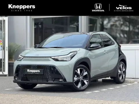 Toyota Aygo X Hybrid 115 Pulse + Easy Pack 445 euro voordeel Apple/Android, Draadloze telefoonlader,