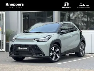 Toyota Aygo X Hybrid 115 Pulse + Easy Pack 445 euro voordeel Apple/Android, Draadloze telefoonlader,