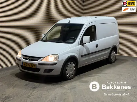 Opel Combo 1.4-16V Base 800 kg. | Benzine | Trekhaak
