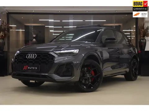Audi Q5 50 TFSI e 3xS-LINE PANO/CARPLAY/SFEERVER/STOELVER/VOL