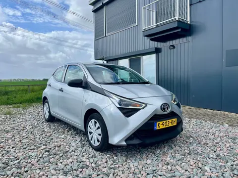 Toyota Aygo 1.0 VVT-i x-fun