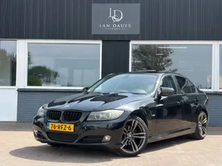 BMW 3-serie 320i / Schuifdak / Leder / Automaat / Nieuwe APK