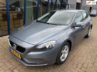 Volvo V40 2.0 T2 Kinetic NAVI / BLEUTOOTH / PDC