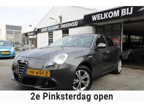 Alfa Romeo Giulietta 1.4 T Distinctive | Airco | Cruise control | Parkeersensoren | Elec ramen