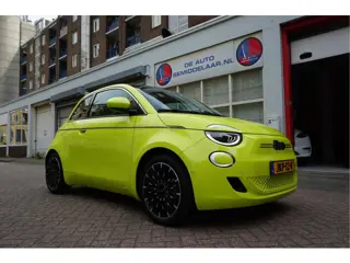 Fiat 500 e La Prima | Ultra Luxe | Leer | Panorama | Adaptive cruise + Lane | Apple Carplay | 17inck