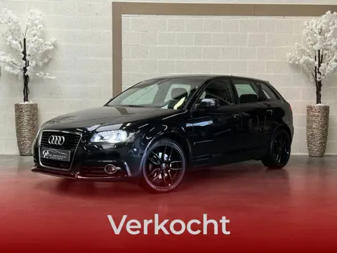 Audi A3 Sportback 1.2 TFSI S-LINE Edition / S-TRONIC / LED / CRUISE / TREKHAAK / HALF LEDER / SPORT 