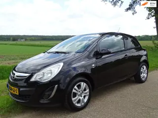 Opel CORSA 1.2-16V Selection