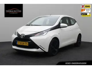 Toyota Aygo 1.0 VVT-i x-play 2014 | Goed Onderhouden | Airco | Cruise Control | Achteruitrij Camera 