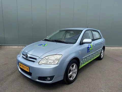Toyota Corolla 1.6 VVT-i Linea Sol TREKHAAK | CRUISE | CLIMA !