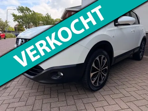 Nissan Qashqai 1.6 Connect Edition/Pano/Camera/Navi/Cruise-c/Climate-c/Volledig-onderhouden/Trekhaak