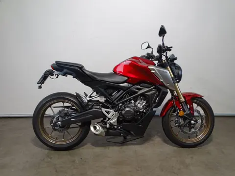 Honda CB 125 R (bj 2022)