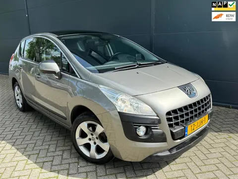 Peugeot 3008 1.6 VTi Première/Navi/Carplay/Airco/cruise/trekhaak