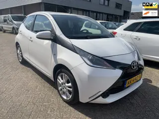 Toyota Aygo 1.0 VVT-i x-fun 2017 € 7250.- KOOPJE !!!!
