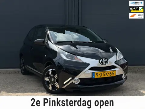 Toyota Aygo 1.0 VVT-i | Dealer Onderhouden | Keyless | Achter-Camera |