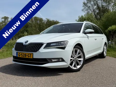 Skoda Superb Combi 1.4 TSI ACT Style Business / Automaat / Bak gereviseerd / Stoelverwarming / Clima