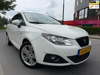 Seat Ibiza SC 1.4 Style BJ 2010 CLIMA/PANO/CRUISE/SPORTVELGEN/ ZEER NETJES !!!
