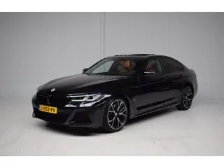 BMW 5-serie 530i 252PK AUT M-SPORT FACELIFT / SCHUIDFAK / ORG.NED / LASER / NAP / SFEERVERLICHTING /