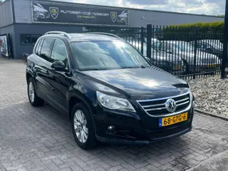 Volkswagen Tiguan 2.0 TSI Sport&Style 4Motion # Trekhaak! # Airco.