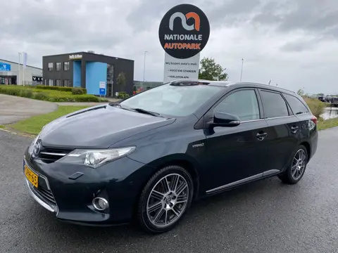 Toyota Auris Touring Sports 2013 * 1.8 Hybrid Lease Pro * AUTOMAAT * LMV * NAVI