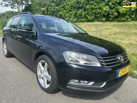 Volkswagen Passat Variant 1.4 TSI Trendline BlueMotion - Airco - Navi - Cruise - LMV