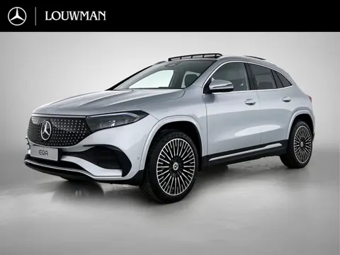 Mercedes-Benz EQA 250+ Business Solution AMG 71 kWh | Trekhaak | 20" multispaaks AMG velgen | Panora