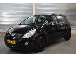 Hyundai I20 1.2i Plus /CLIMATE CONTROL/PARKEERSENSOREN/TREKHAAK/BLEUTOOTH