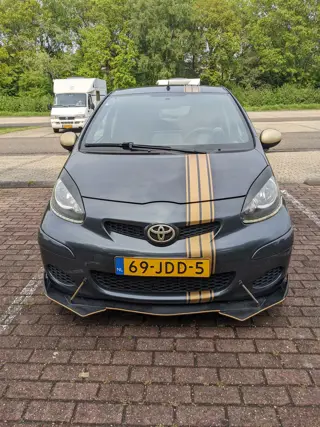 Toyota Aygo 1.0-12V | Dashcam | Achteruitrijcamera | GPS | Carplay | Dab+