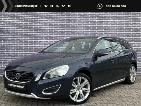 Volvo V60 2.0 T5 Summum | Trekhaak | Adaptieve Cruise Controle | Blis | Dakrails | Stoelverwarming |