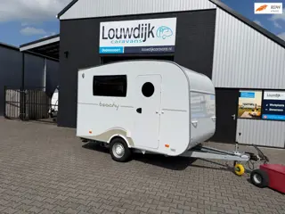 HOBBY Beachy 360 ’23 (Luifel, 736 kg)