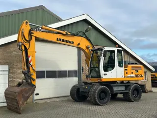Liebherr A900C (bj 2007)