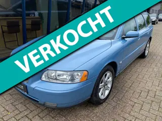 Volvo V70 2.4 Momentum LEER / PDC / TREKHAAK