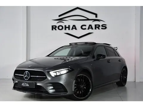 Mercedes-Benz A-klasse 250e, AMG-line, Pano, Burmester, Sfeer