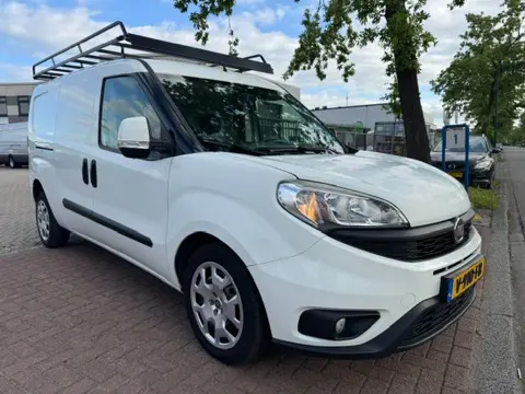 Fiat Doblò Cargo 1.6 MJ 105pk L2 H1 Maxi SX Euro6 97.000km Airco,Imperiaal BTW/BPM VRIJ