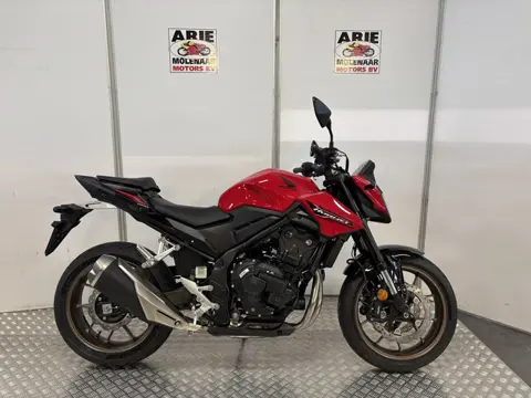 Honda CB500 Hornet E-Clutch (bj 2026)
