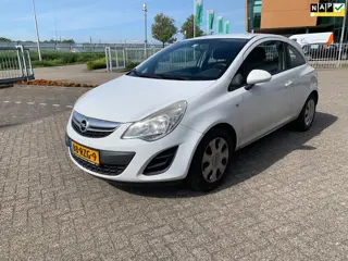 Opel Corsa 1.0-12V '111' Edition Wit 2011 Airco Navi NAP!