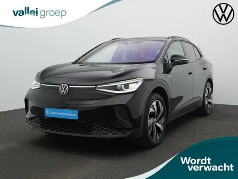 Volkswagen ID.4 Pro Business 77 kWh 204 pk | Warmtepomp | IQ Light | Adaptive Cruise | Stuur-/stoelv